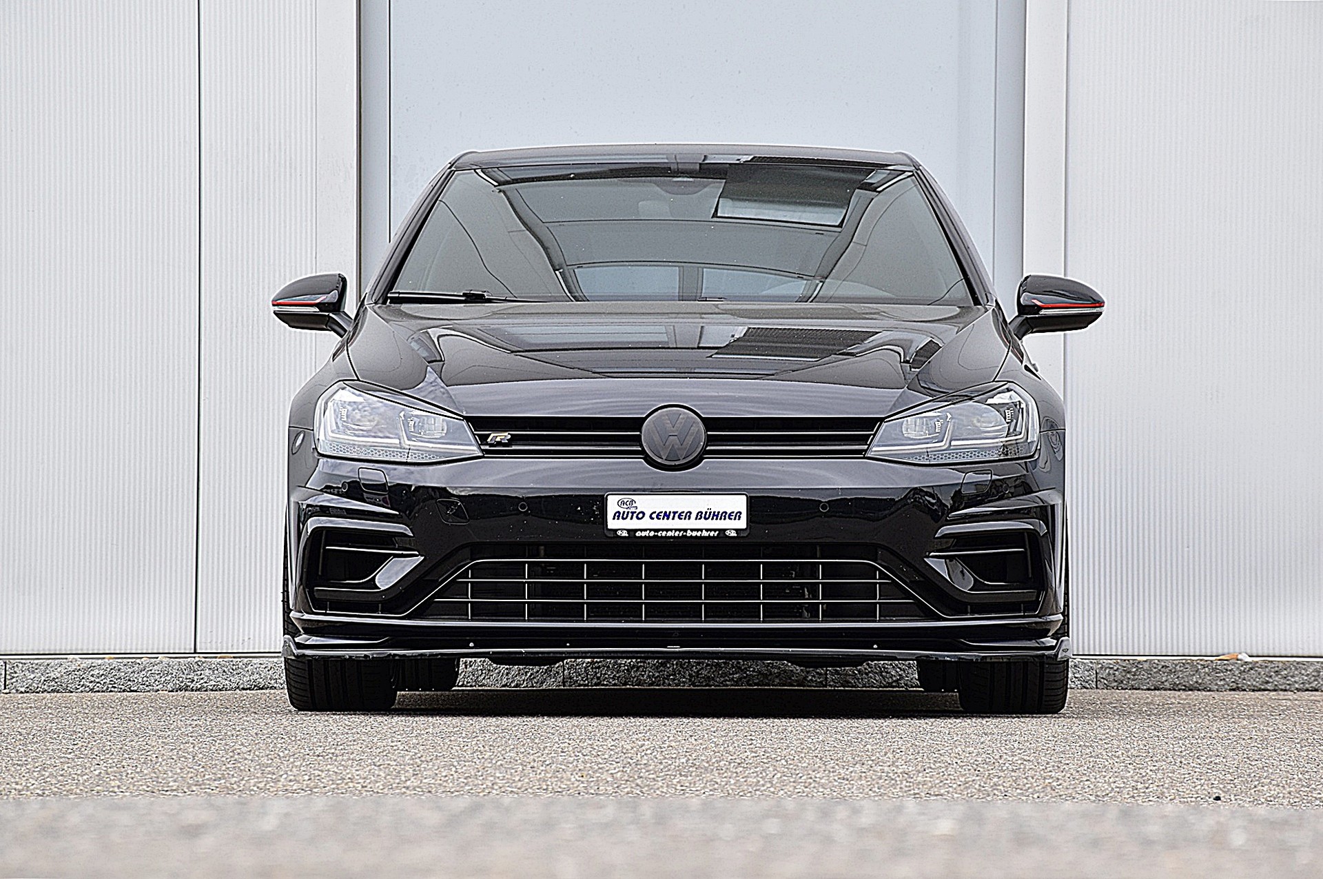VW Golf 2.0 TSI R 4Motion DSG Sport-image-2