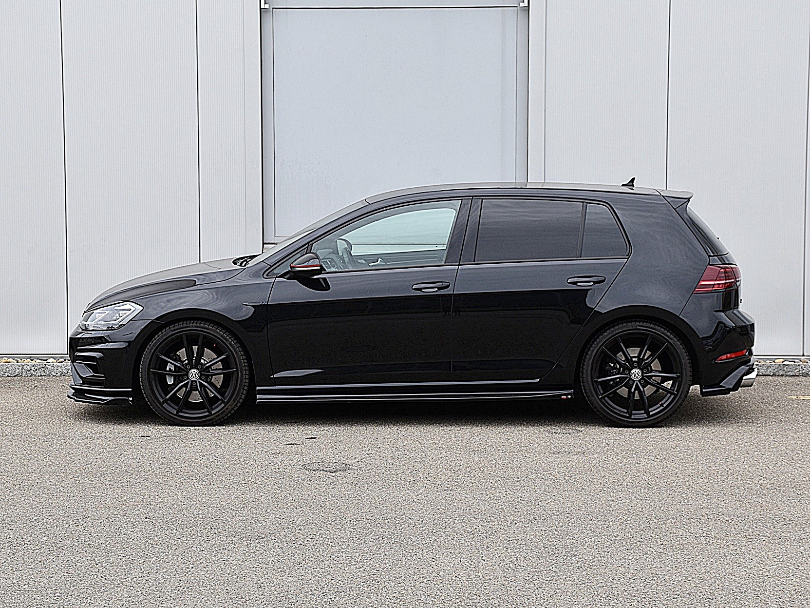 VW Golf 2.0 TSI R 4Motion DSG Sport-image-3