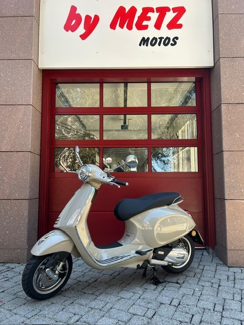 PIAGGIO Vespa 125 Primavera ABS-image-1
