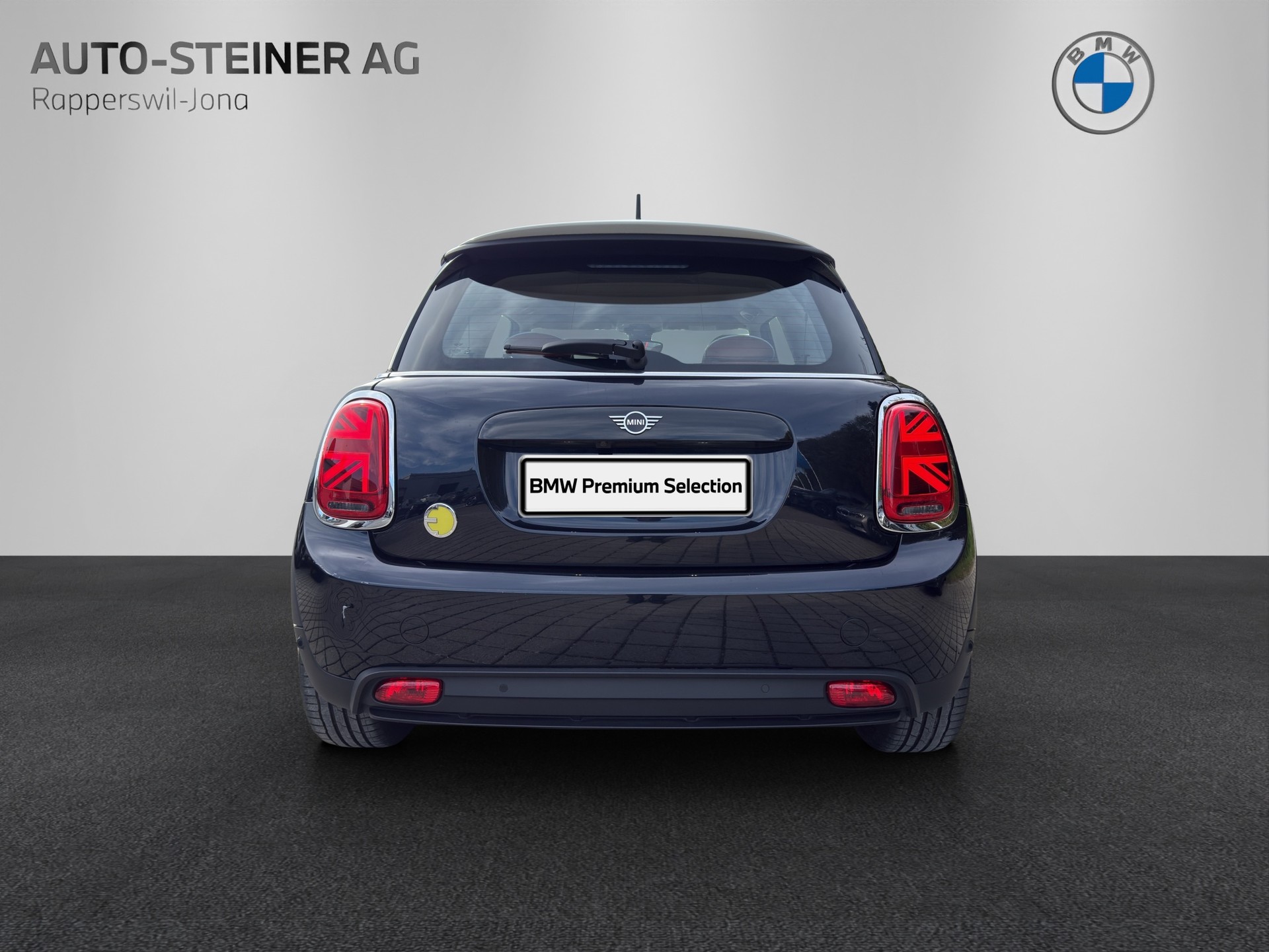 MINI Cooper SE-showroom-element-3