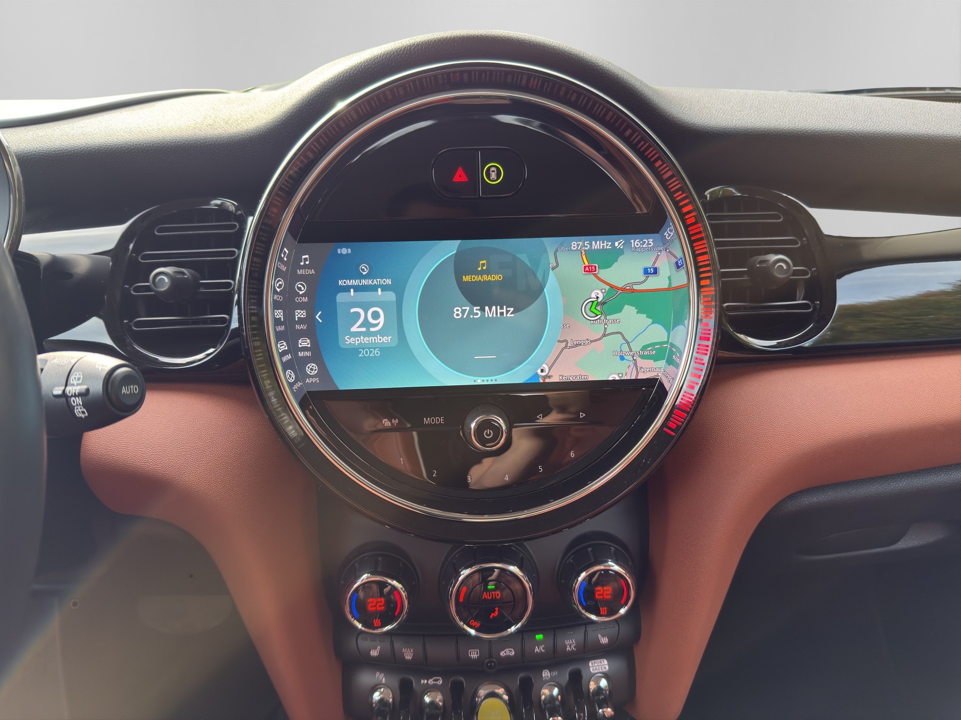 MINI Cooper SE-image-11