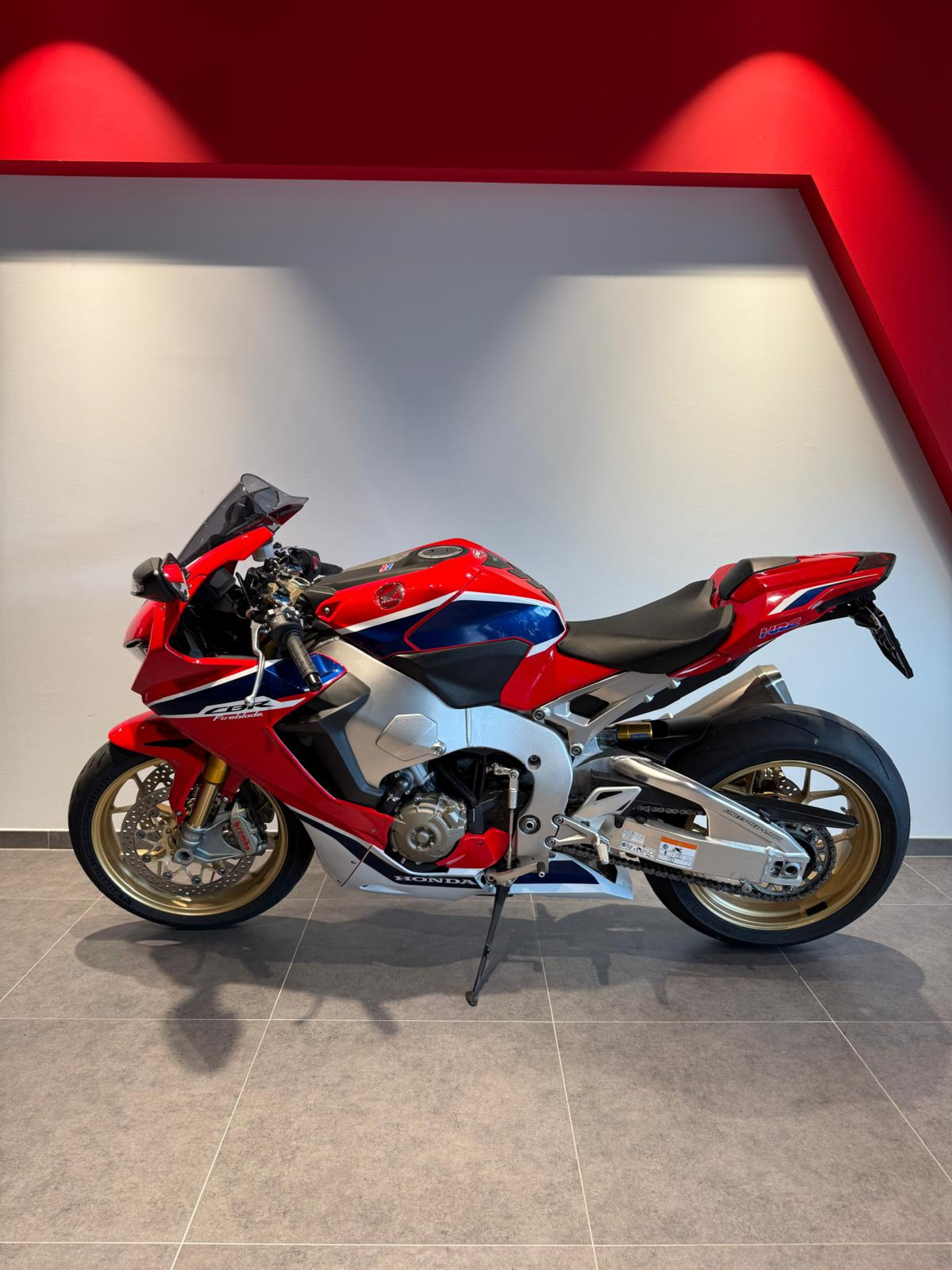 HONDA CBR 1000 RR Fireblade SP-showroom-element-1