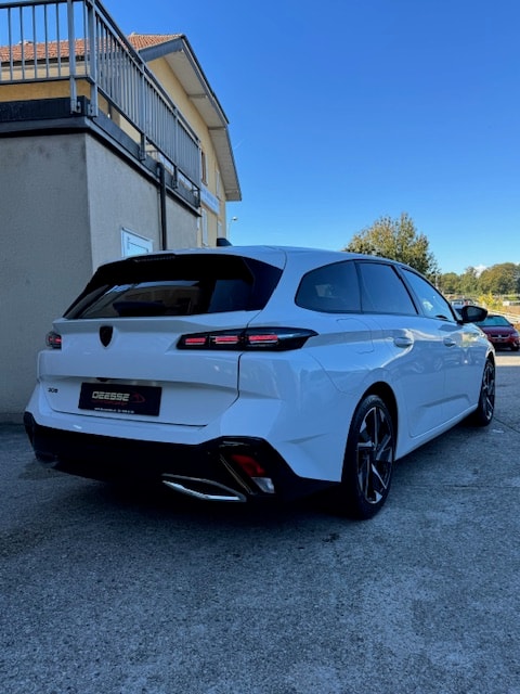 PEUGEOT 308 SW 1.5 BlueHDI Allure Pack EAT8-image-4