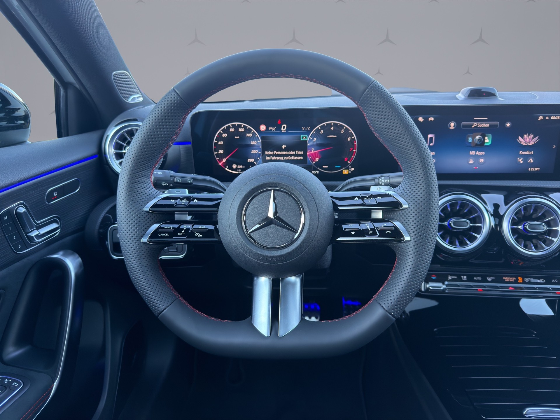 MERCEDES-BENZ A-Klasse W177 A 200 Night Star AMG Line-image-11