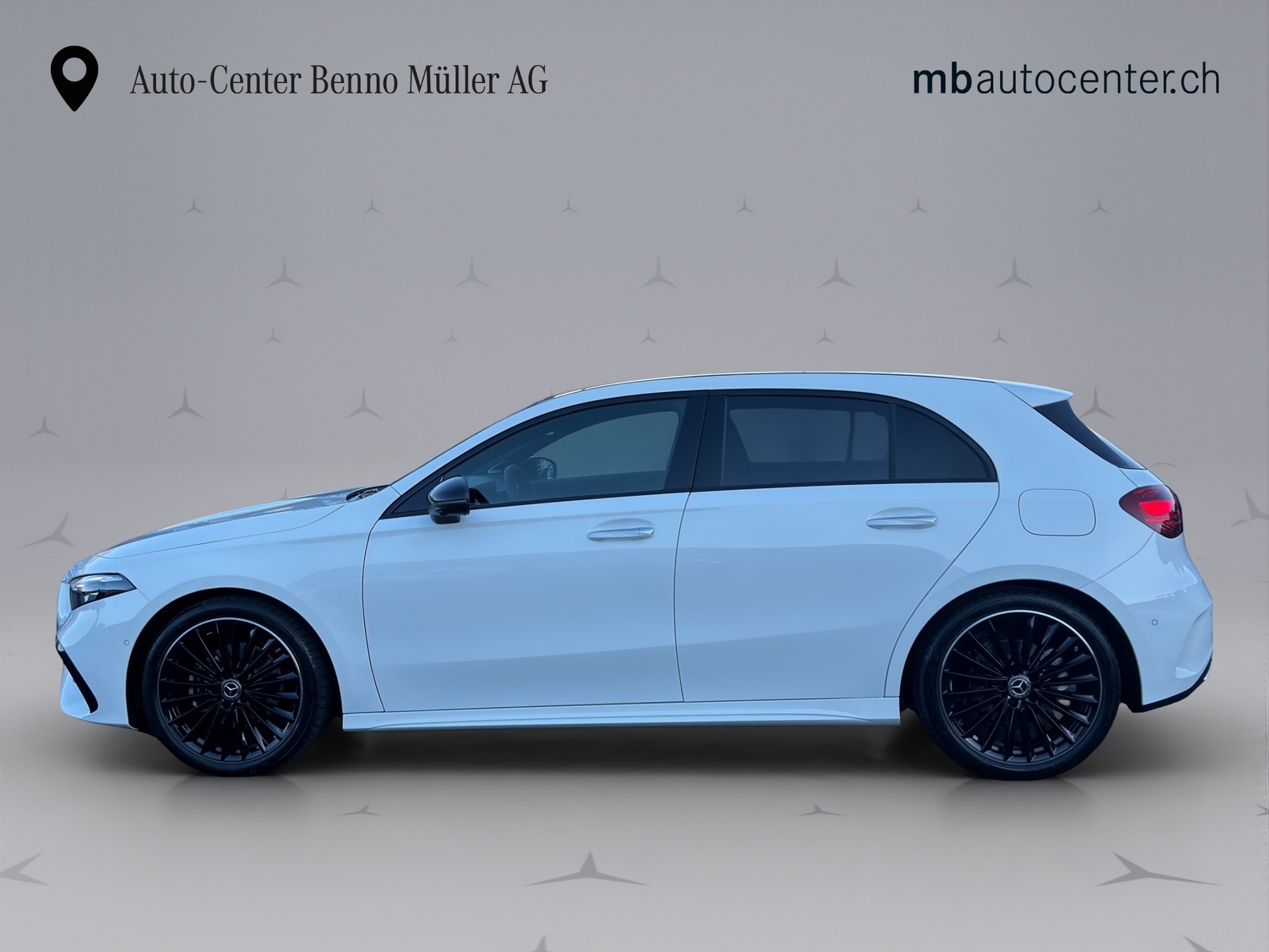 MERCEDES-BENZ A-Klasse W177 A 200 Night Star AMG Line-showroom-element-1