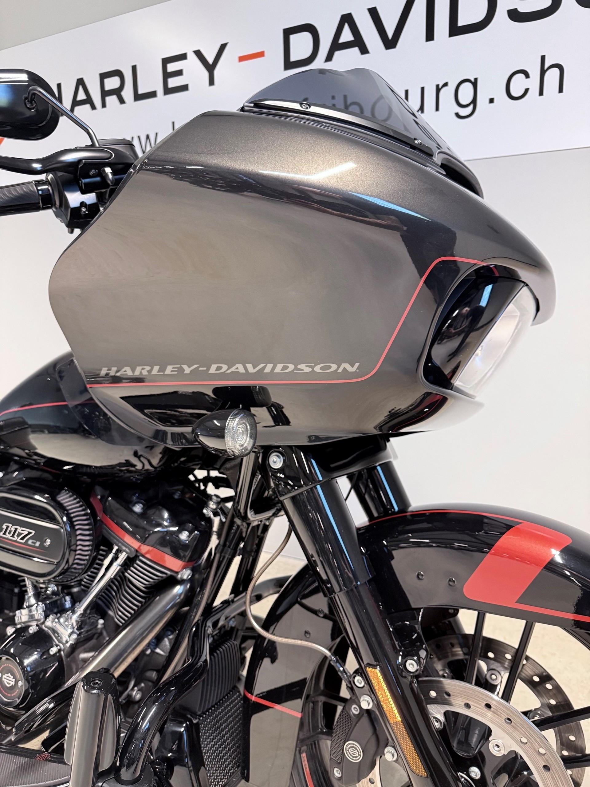 HARLEY-DAVIDSON FLTRXSE Road Glide Special 117 CVO-image-4