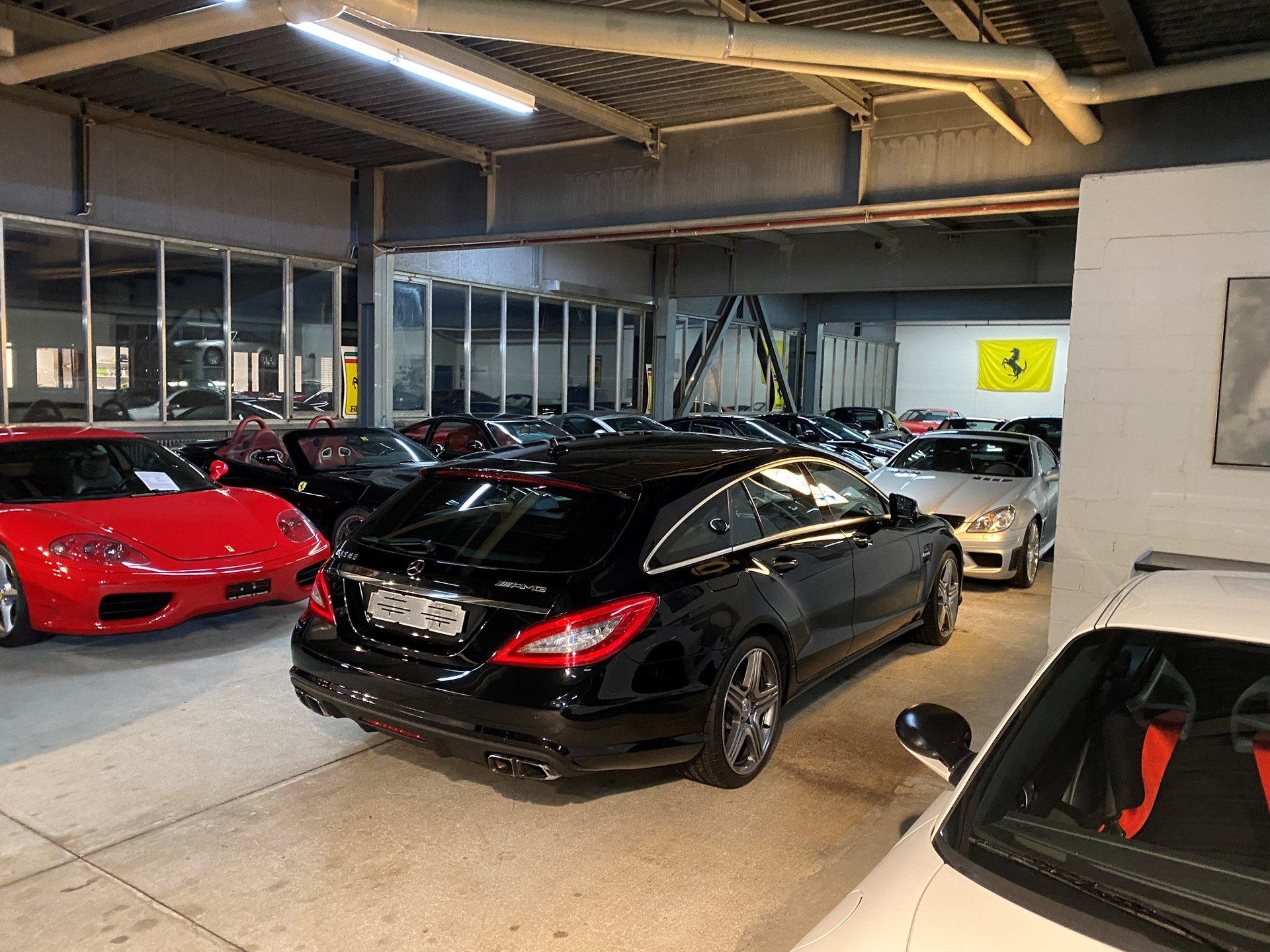 MERCEDES-BENZ CLS 63 AMG Shooting Brake Speedshift MCT-image-9