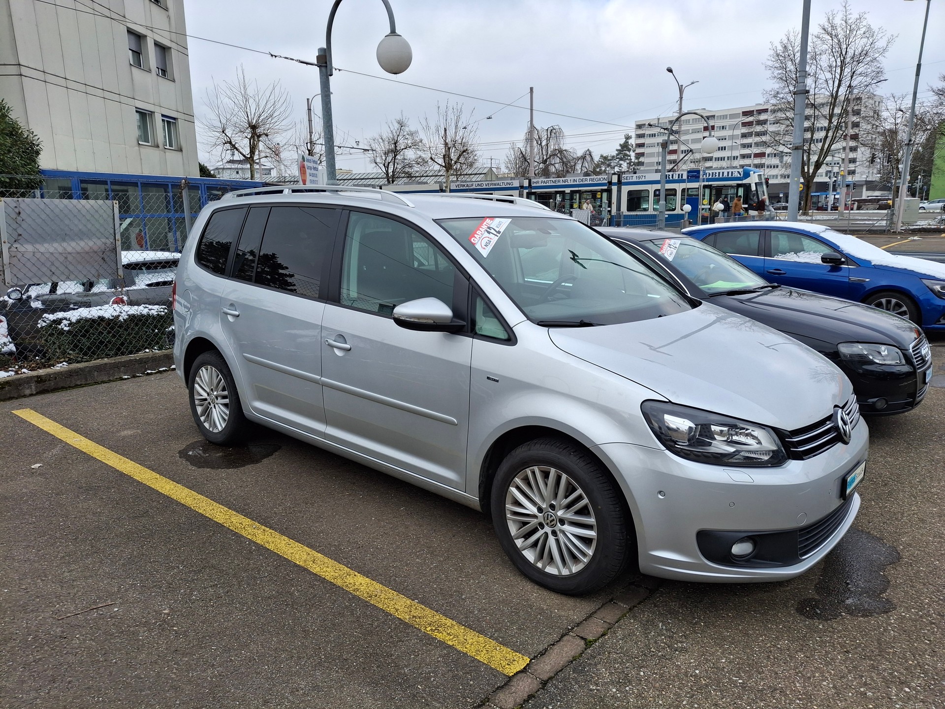 VW Touran 1.4 TSI Cup DSG-image-11