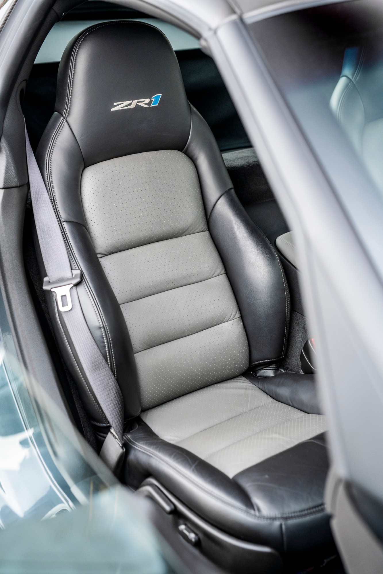 CHEVROLET Corvette ZR1-image-11