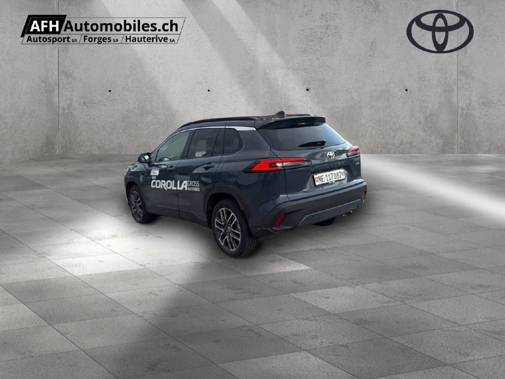 TOYOTA Corolla Cross 2.0 HSD Premium AWD-i-showroom-element-2