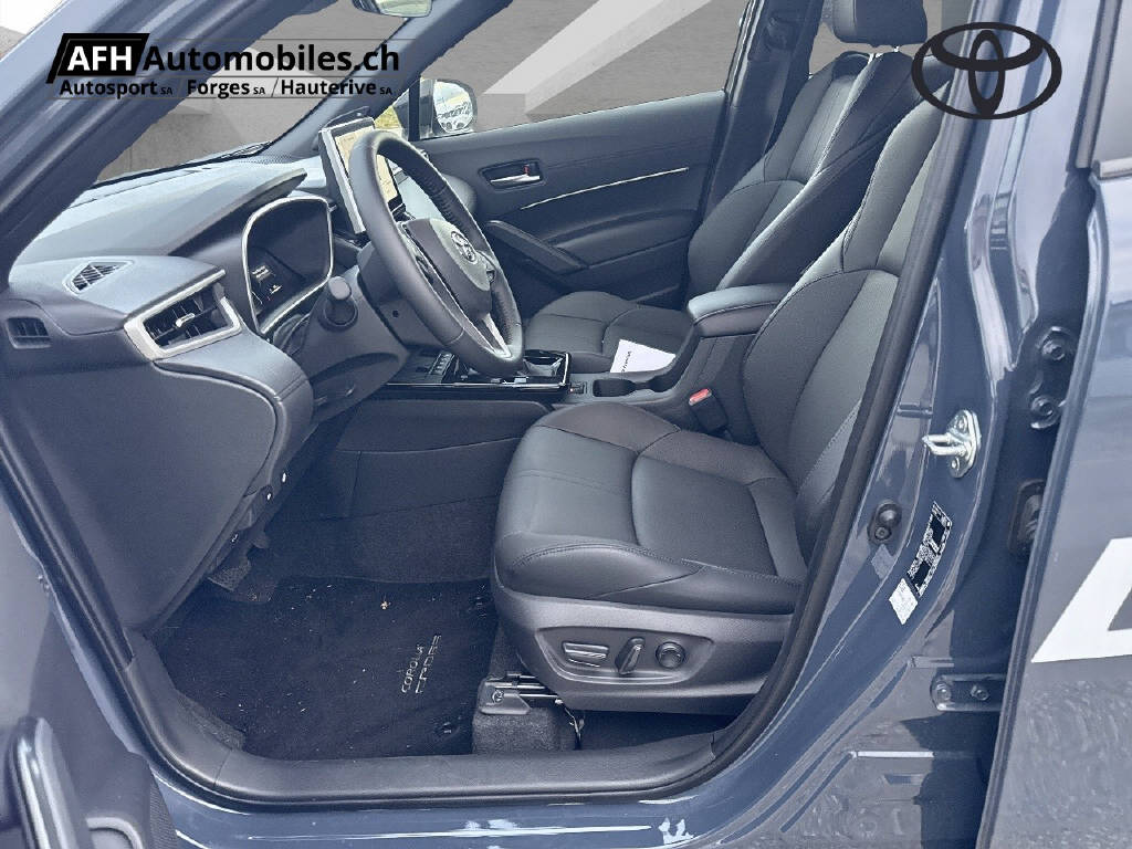 TOYOTA Corolla Cross 2.0 HSD Premium AWD-i-image-13