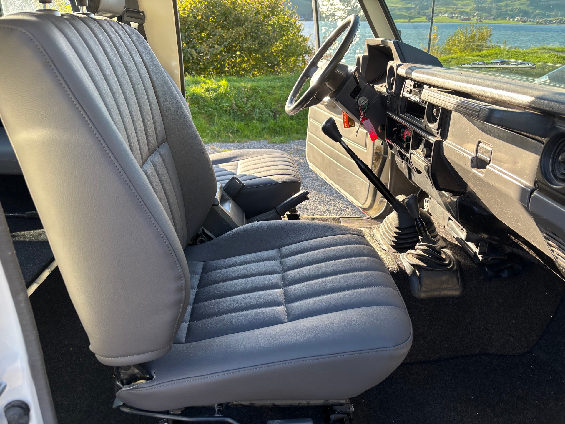 TOYOTA Land Cruiser 400 HdT 4.2 D-image-9