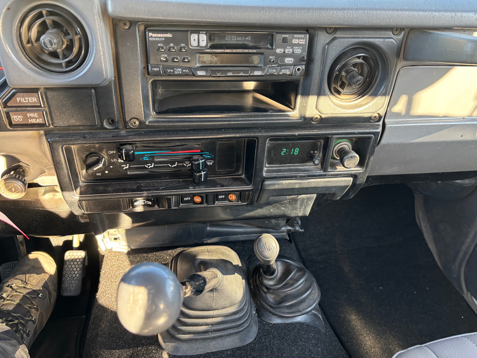 TOYOTA Land Cruiser 400 HdT 4.2 D-image-11
