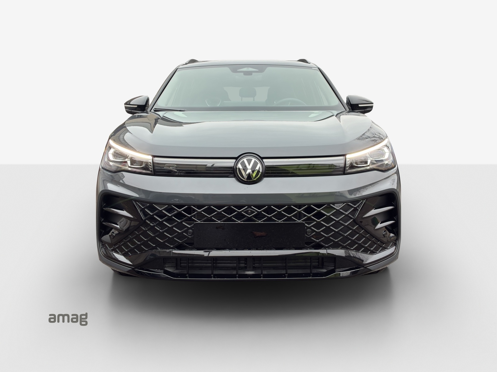 VW Tiguan 2.0 TSI DSG R-Line 4Motion-image-6