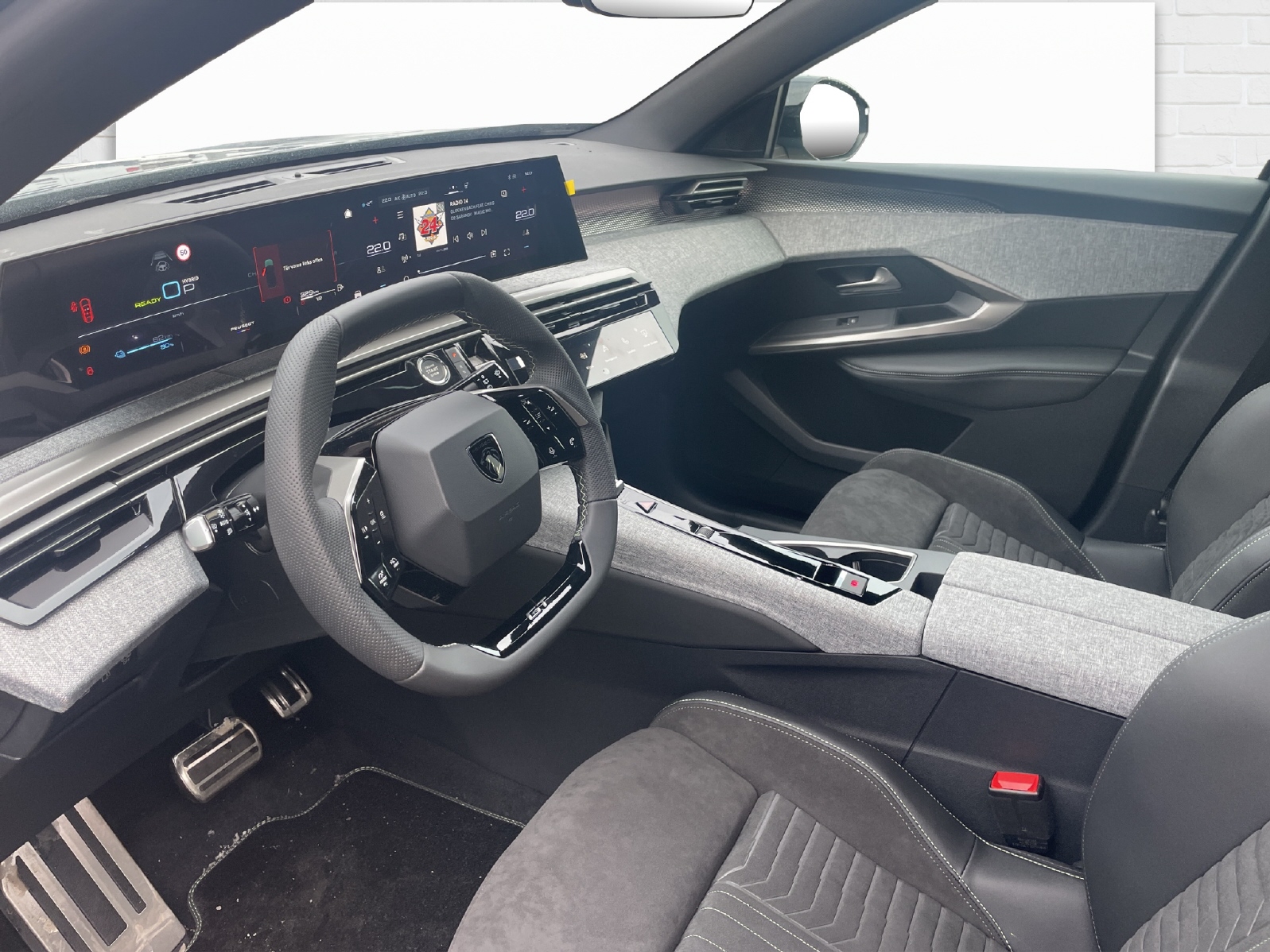 PEUGEOT 5008 1.6 PHEV GT-image-8