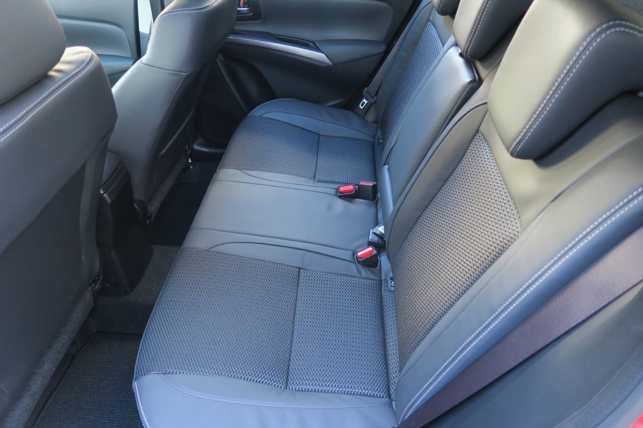 SUZUKI S-Cross 1.4 T Sakura Top Hybrid 4x4-image-14