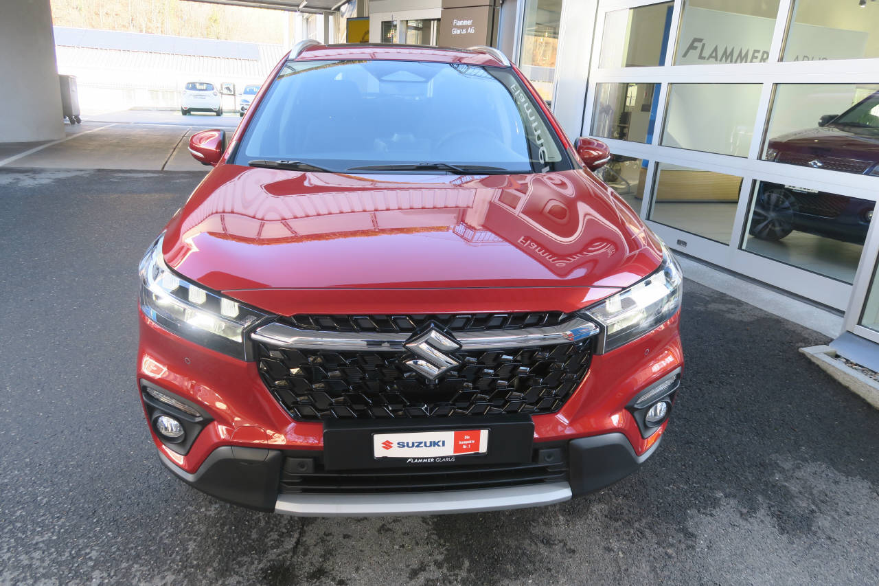 SUZUKI S-Cross 1.4 T Sakura Top Hybrid 4x4
