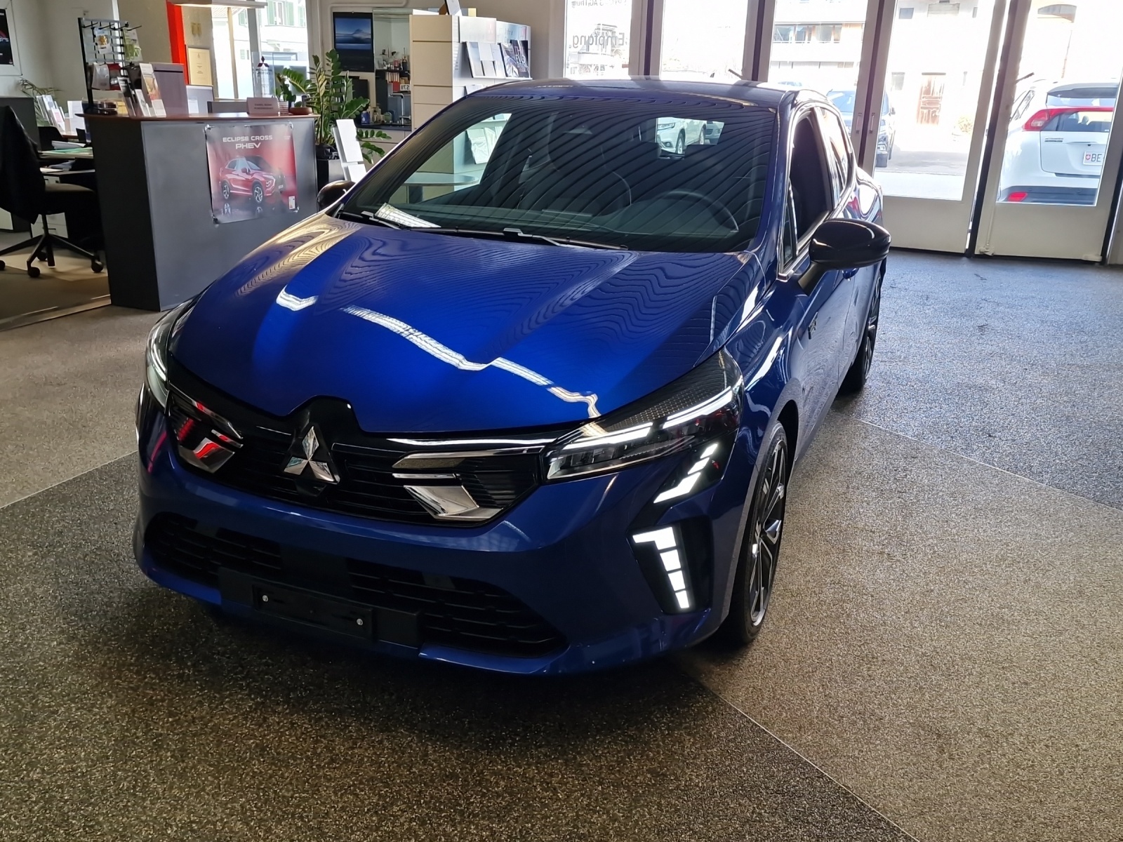 MITSUBISHI COLT 1.6 HEV Intense-image-16