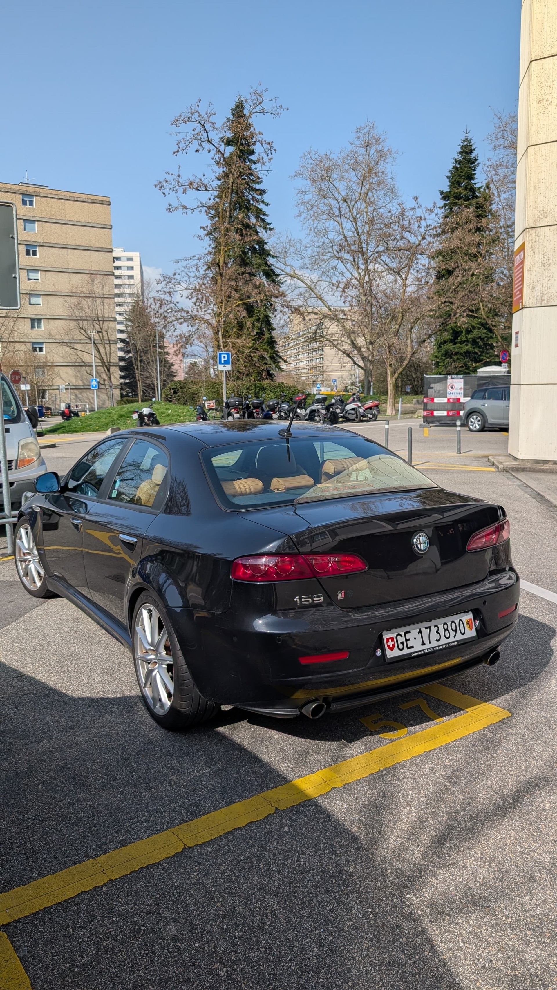 ALFA ROMEO 159 1.8 TBi-image-2