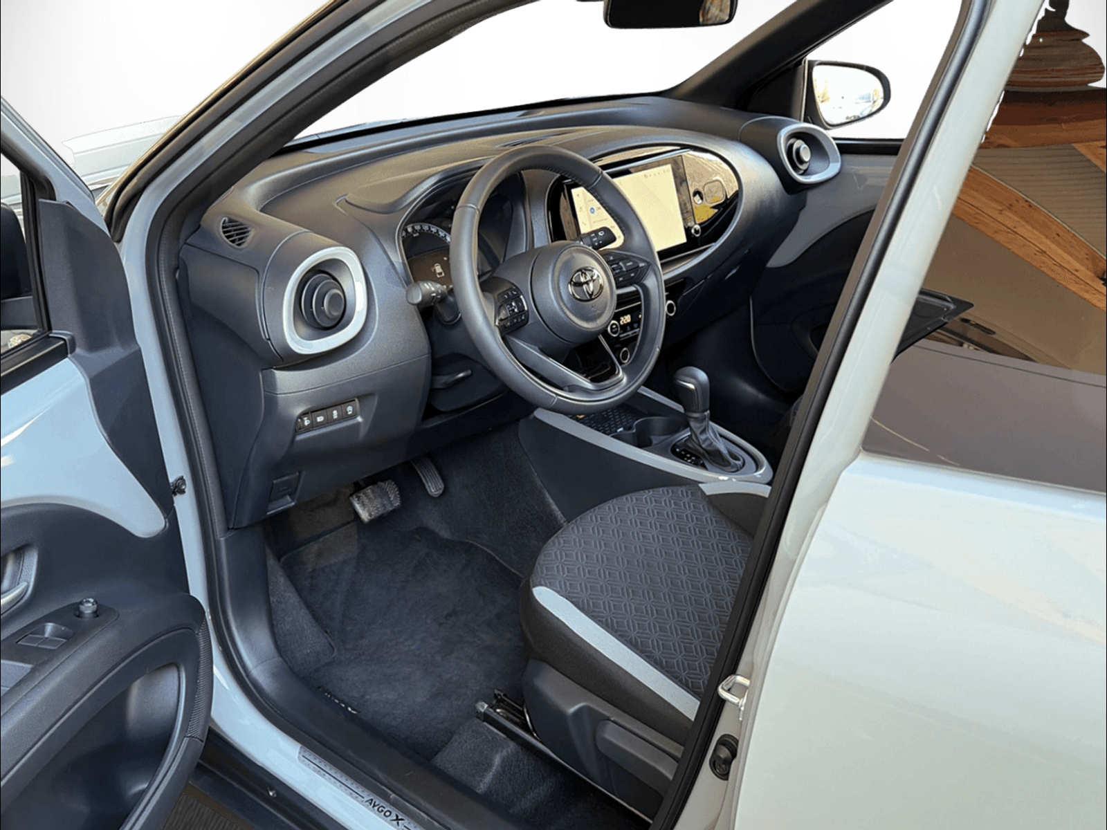 TOYOTA Aygo X 1.0 VVT-i Trend-image-6