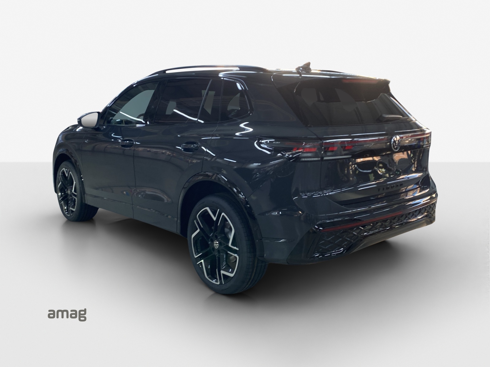 VW Tiguan 2.0 TSI DSG R-Line 4Motion-showroom-element-2