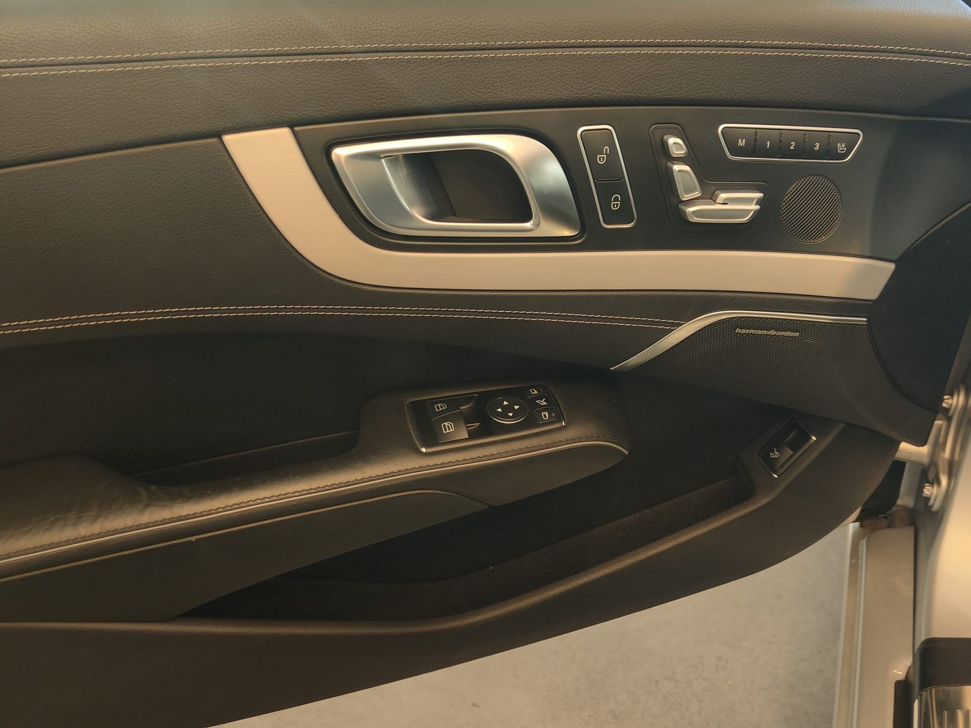 MERCEDES-BENZ SL 350 7G-Tronic-image-6
