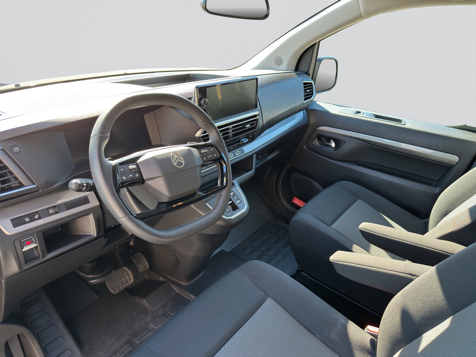 CITROEN Spacetourer 2.0 BlueHDi 8Pl. 180 Plus XL EAT8-image-6