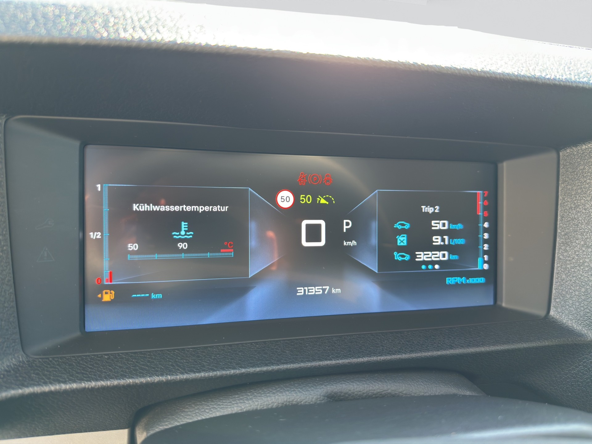CITROEN Spacetourer 2.0 BlueHDi 8Pl. 180 Plus XL EAT8-image-11
