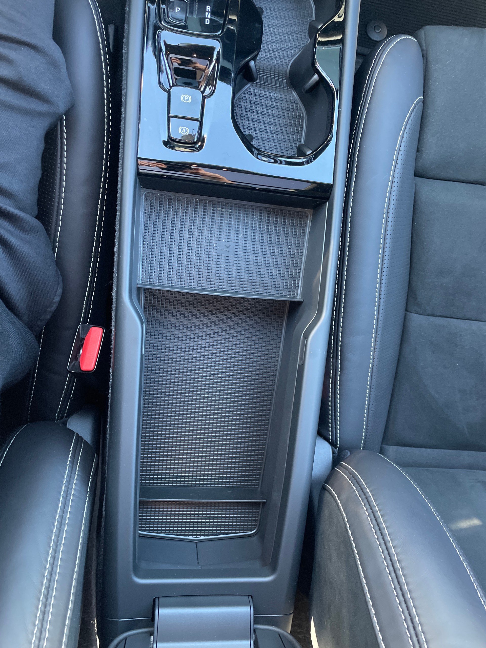 VOLVO XC40 T5 TwE R-Design-image-22