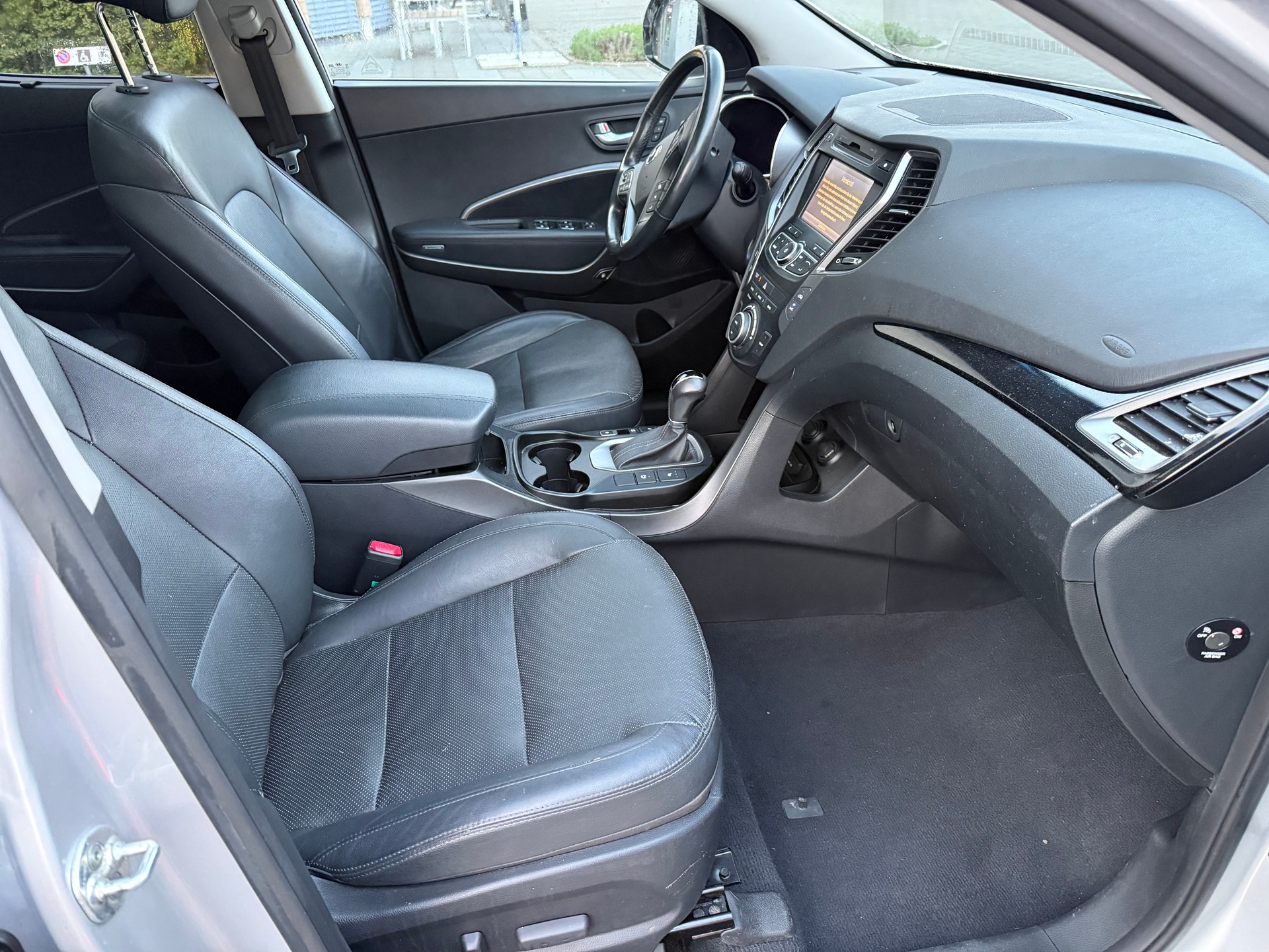 HYUNDAI Santa Fe 2.2 CRDI Vertex 4WD Automatic-image-6