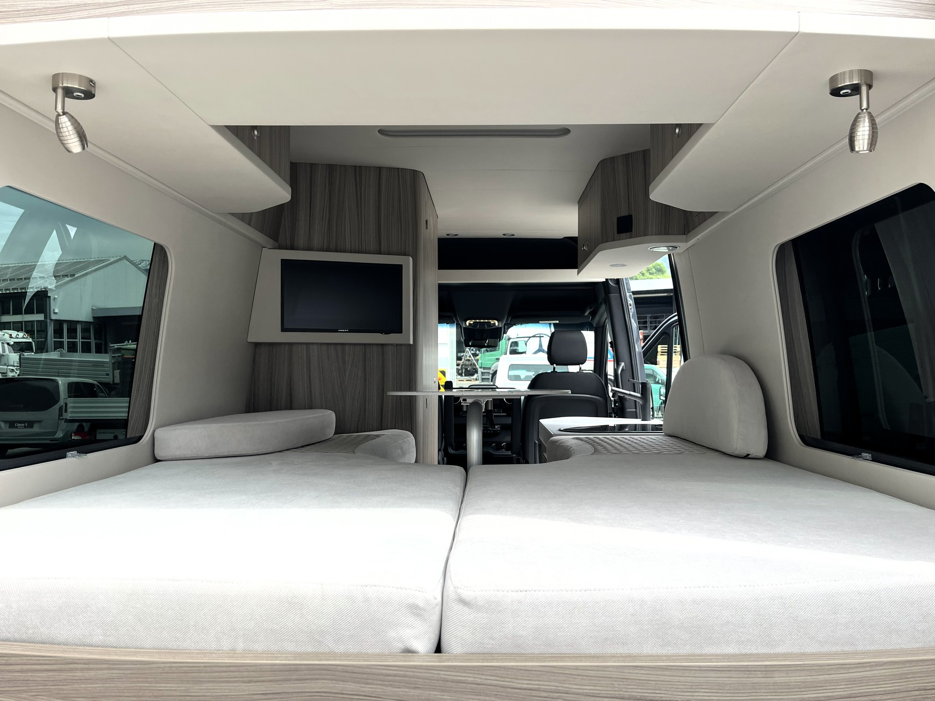 MERCEDES-BENZ 419 CDI 4X4 Innova Roadtrip-image-15