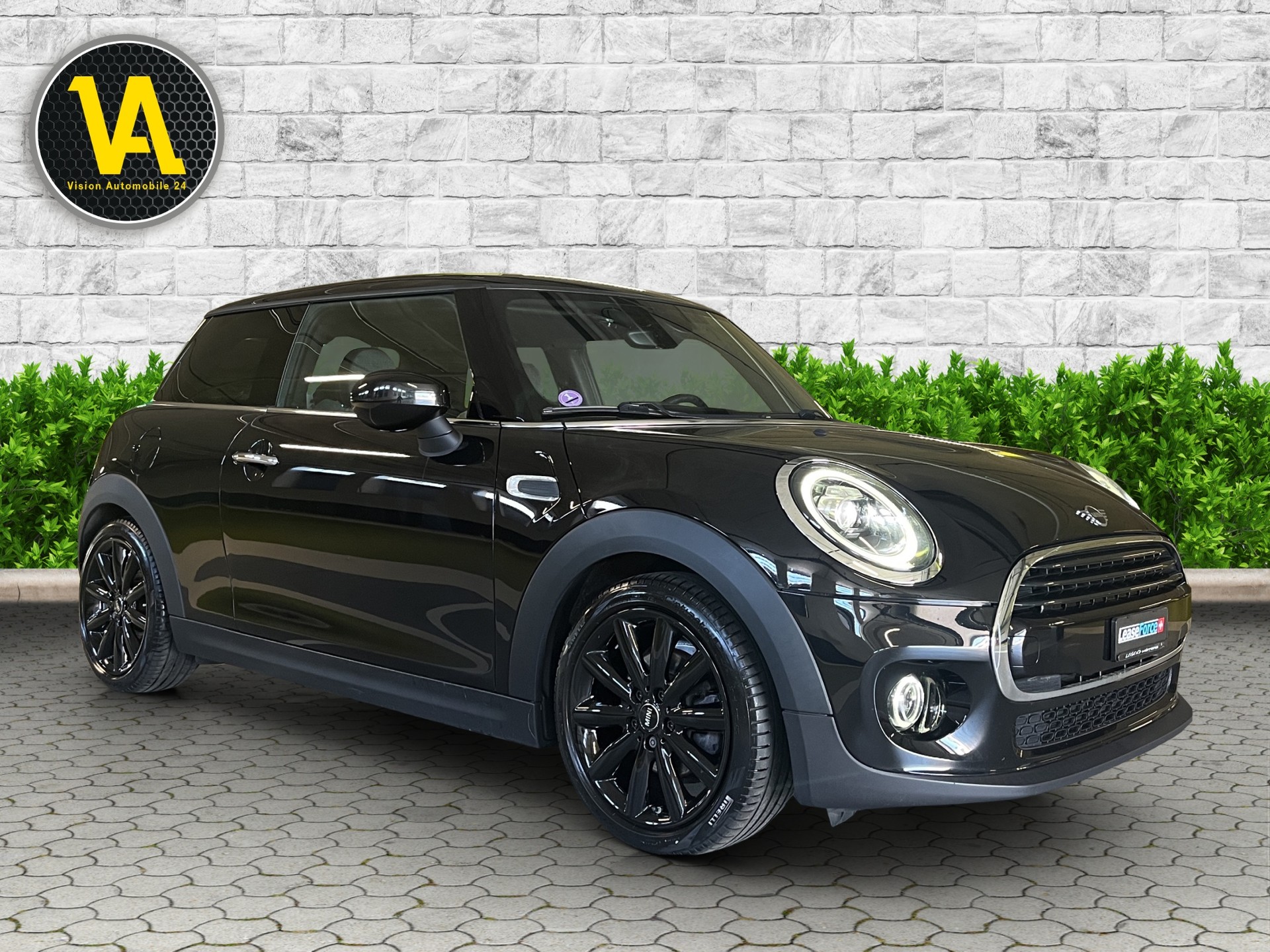 MINI Cooper Steptronic DKG-showroom-element-3