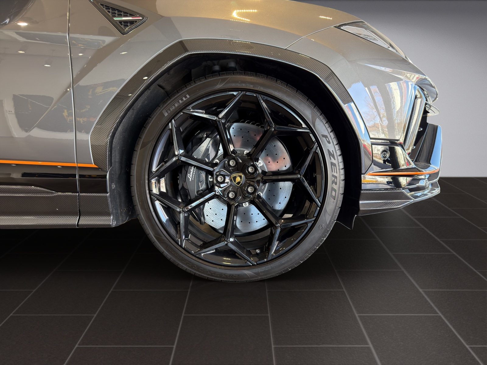 LAMBORGHINI Urus Performante SCV12-image-8