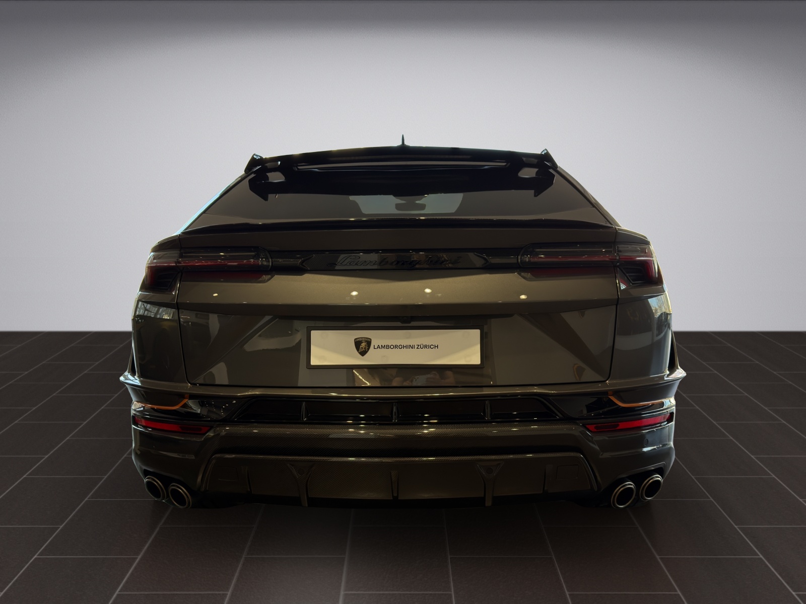 LAMBORGHINI Urus Performante SCV12-showroom-element-3