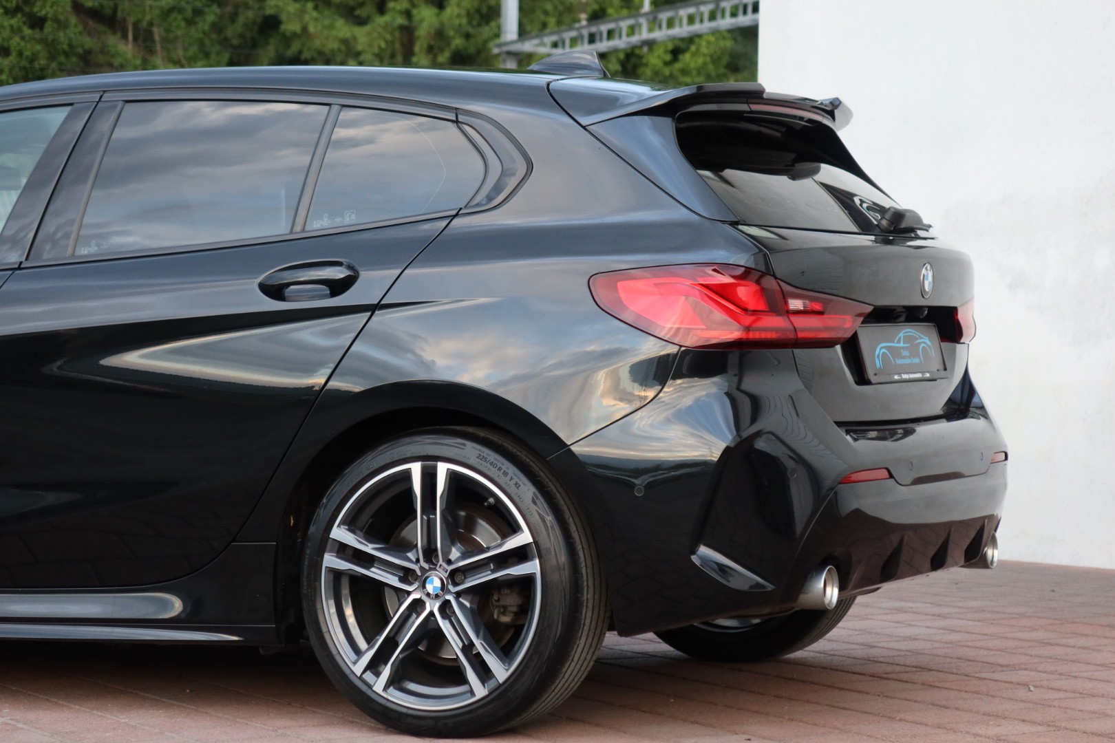 BMW 120d xDrive Steptronic M Sport (CH)-image-5