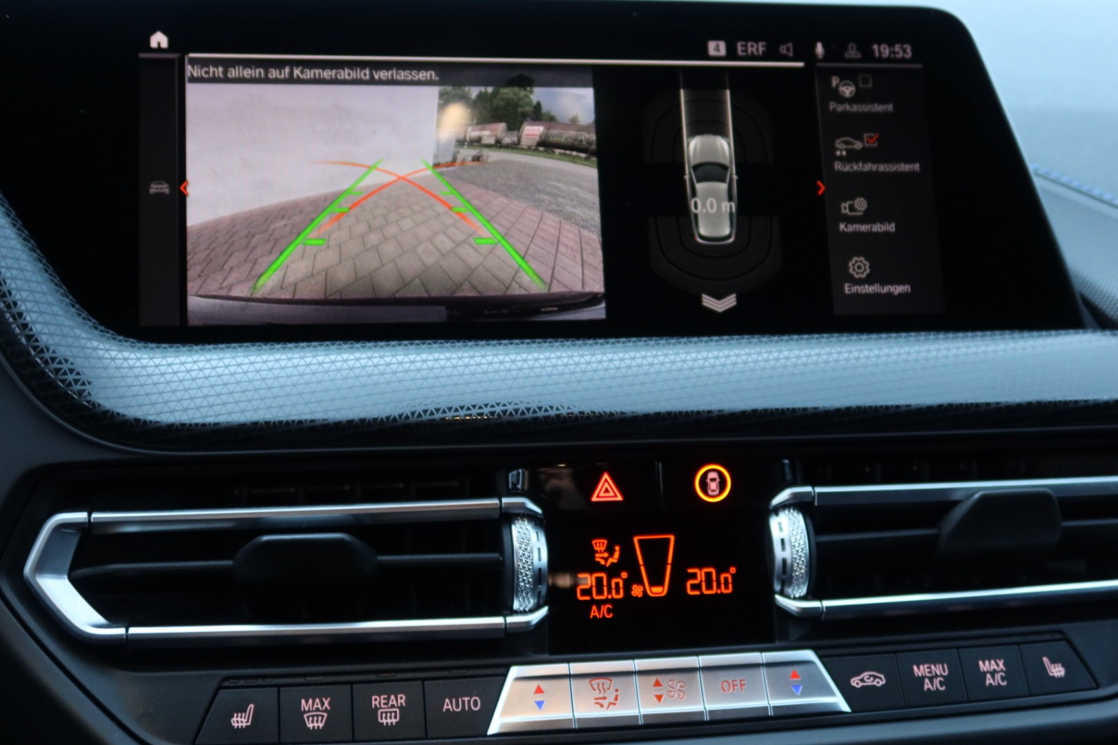 BMW 120d xDrive Steptronic M Sport (CH)-image-17