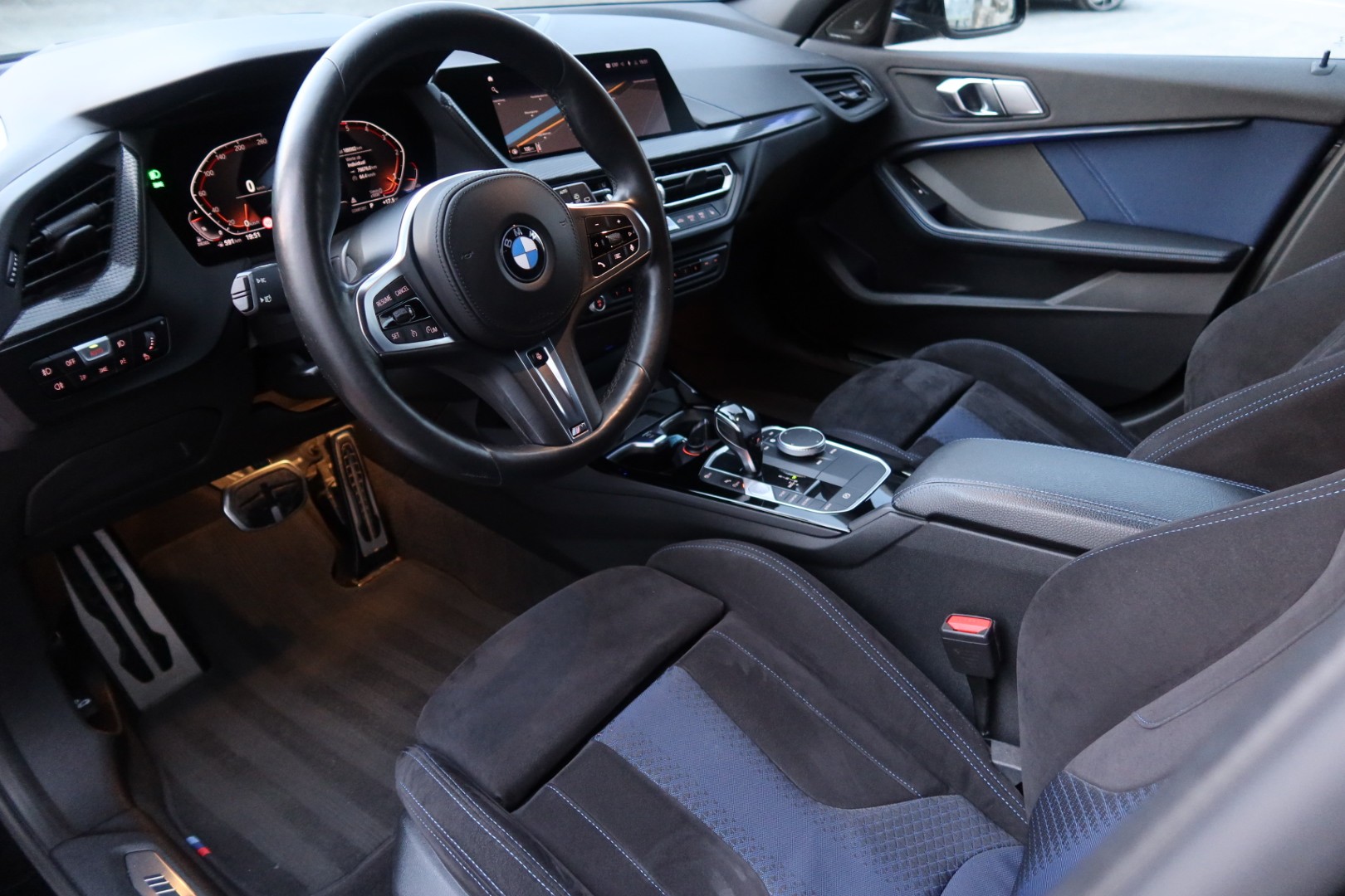 BMW 120d xDrive Steptronic M Sport (CH)-image-10