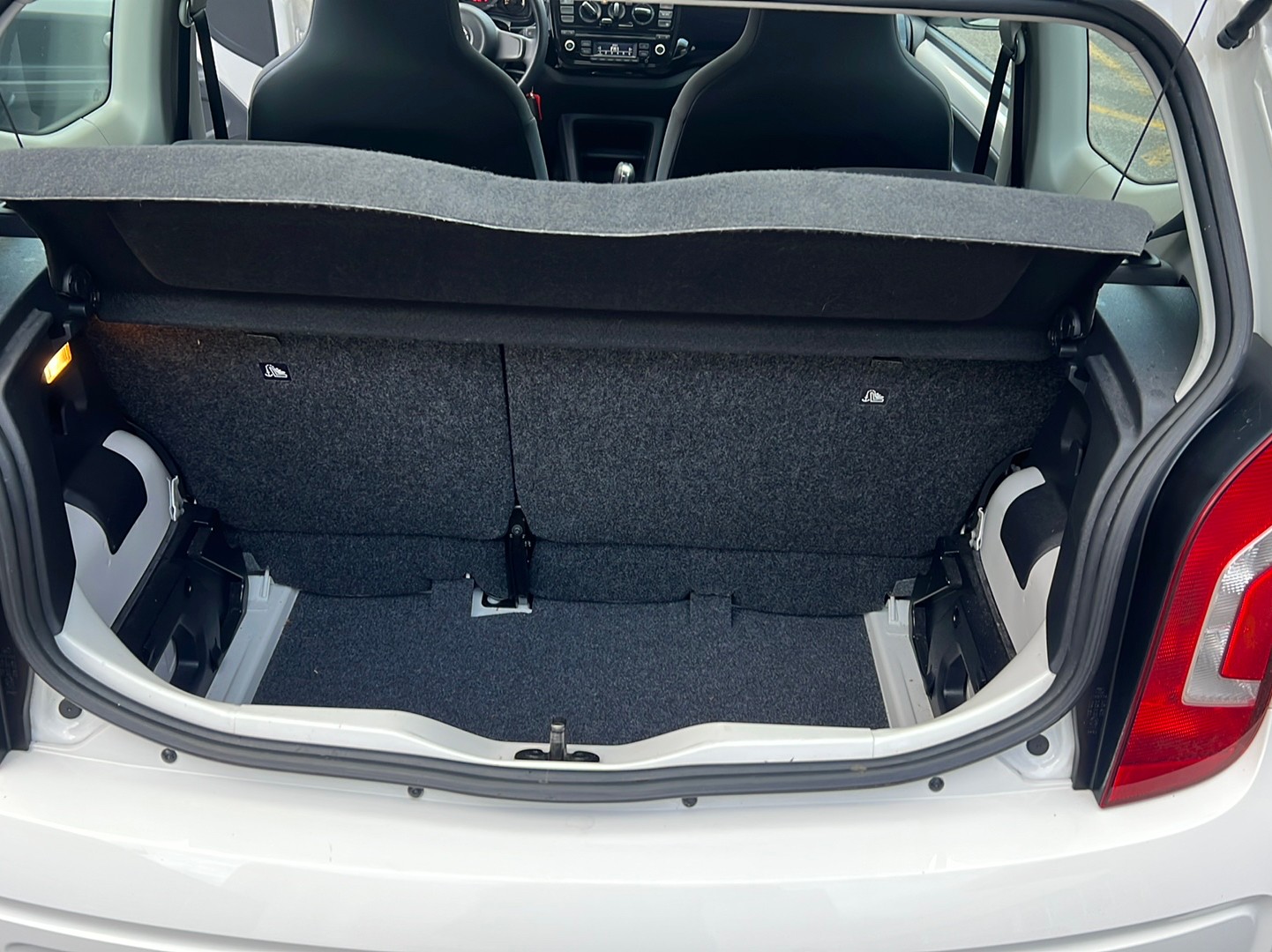 VW Up 1.0 MPI 60 BMT Move ASG-image-16