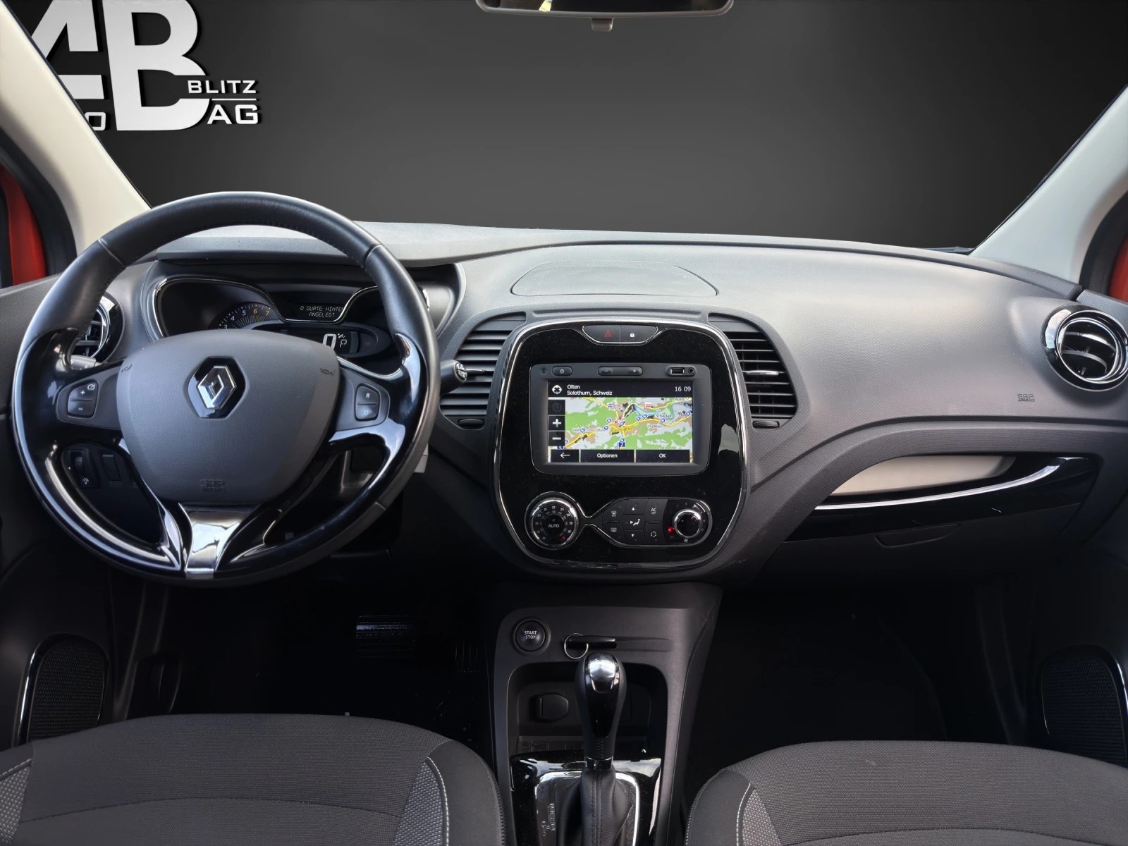 RENAULT Captur 1.2 T 16V Privilège EDC-image-10