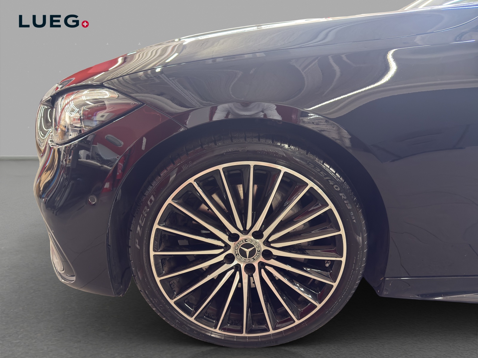 MERCEDES-BENZ C 300 4M - AMG / DISTRONIC / 360 Grad Kamera / Panorama-Dach-image-6