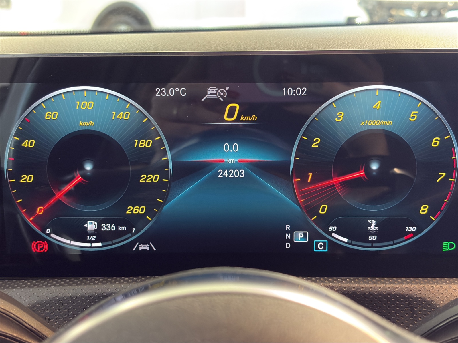 MERCEDES-BENZ A 250 AMG Line 4Matic-image-12