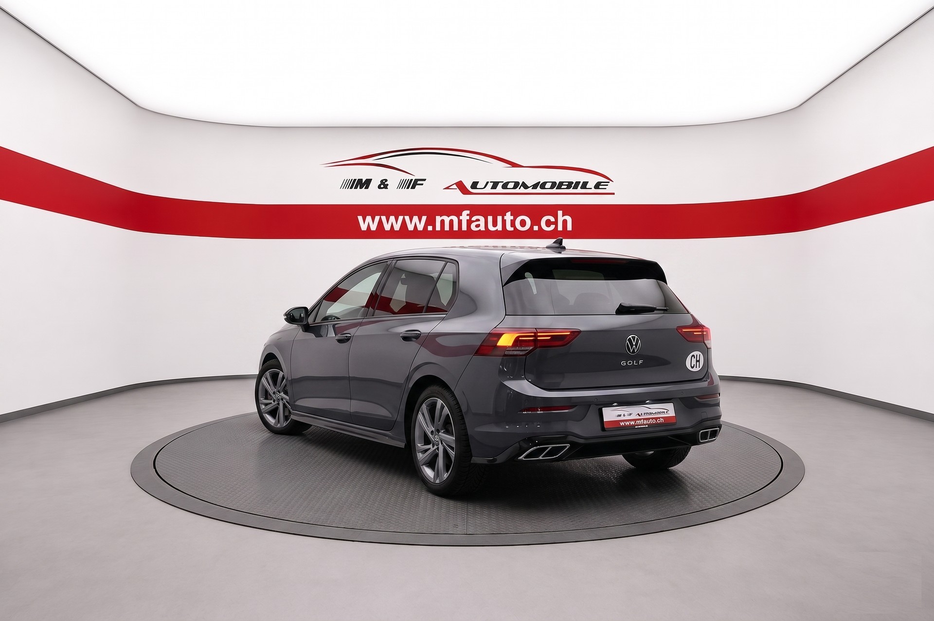 VW Golf VIII 1.5 eTSI Life DSG CH FAHRZEUG-image-3