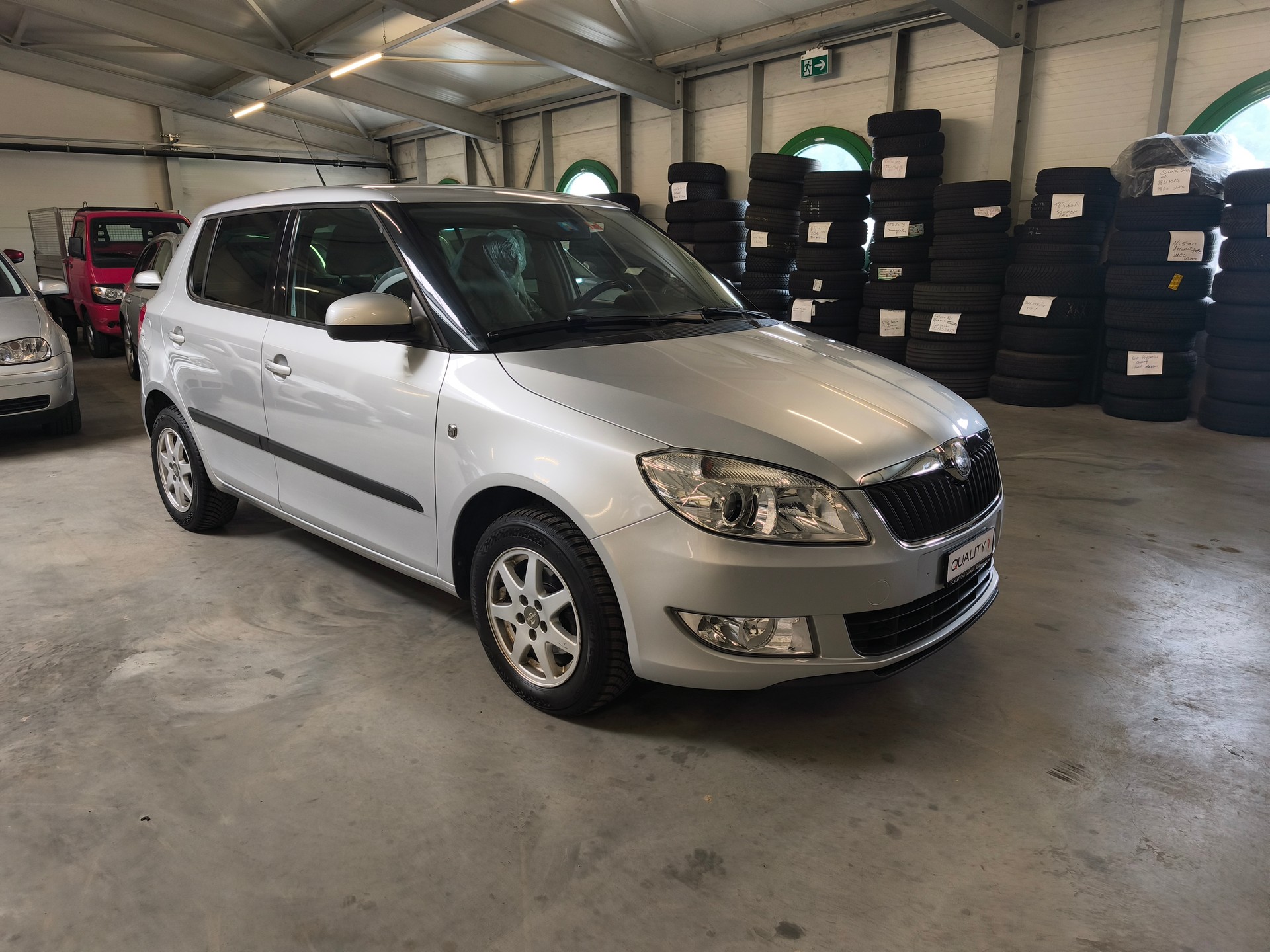 SKODA Fabia 1.2 TSI Ambiente-image-1