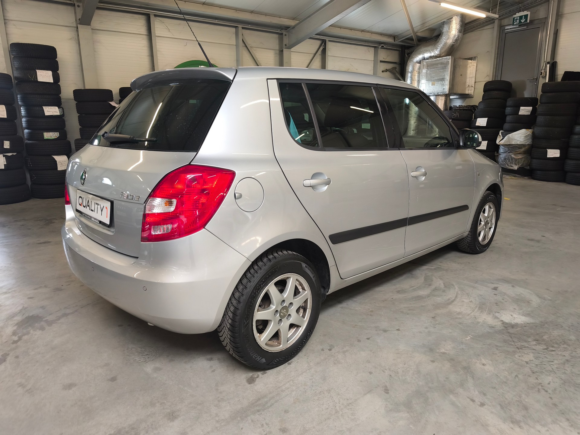 SKODA Fabia 1.2 TSI Ambiente-image-2