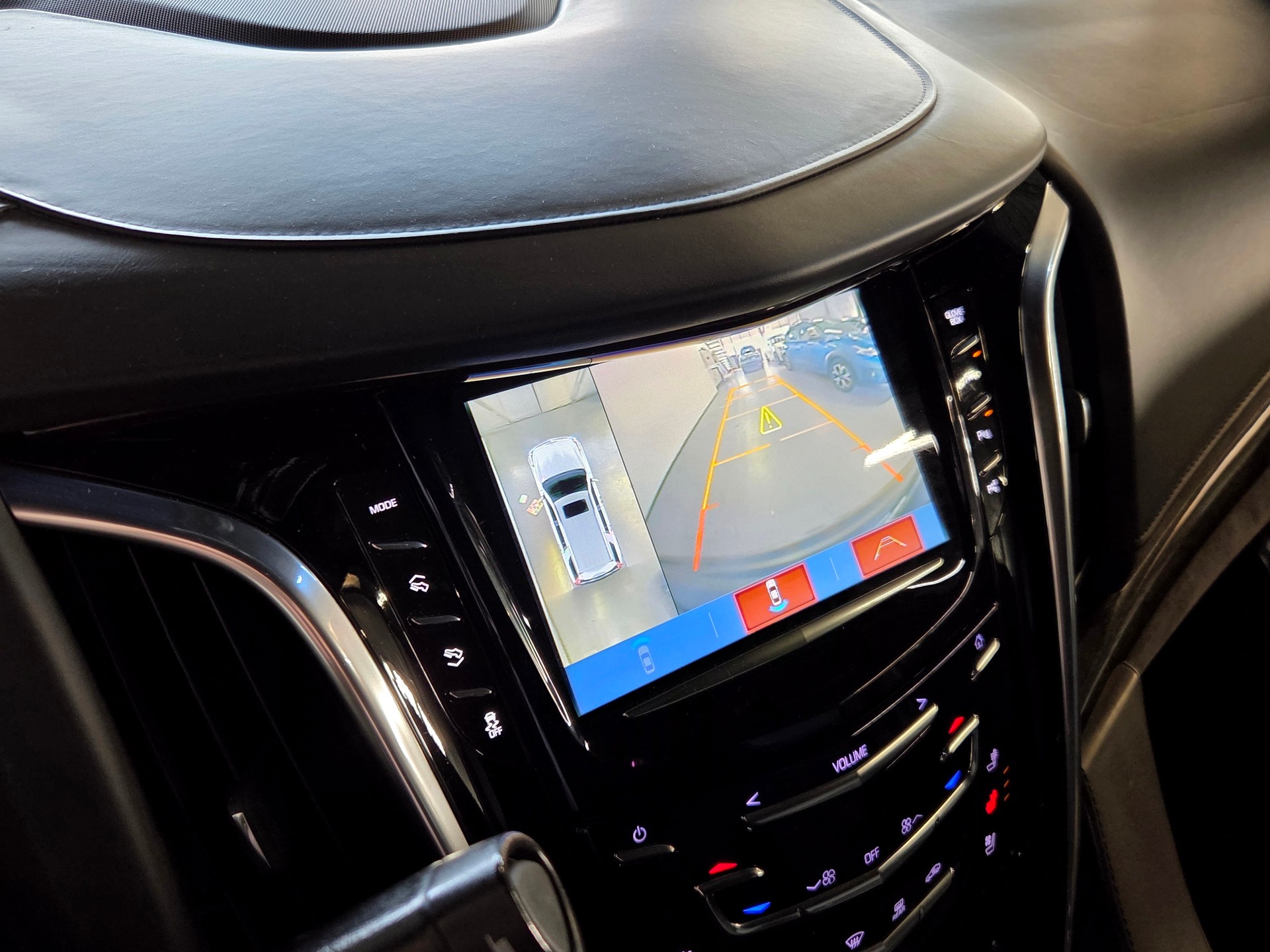 CADILLAC Escalade 6.2 V8 Platinum-image-5