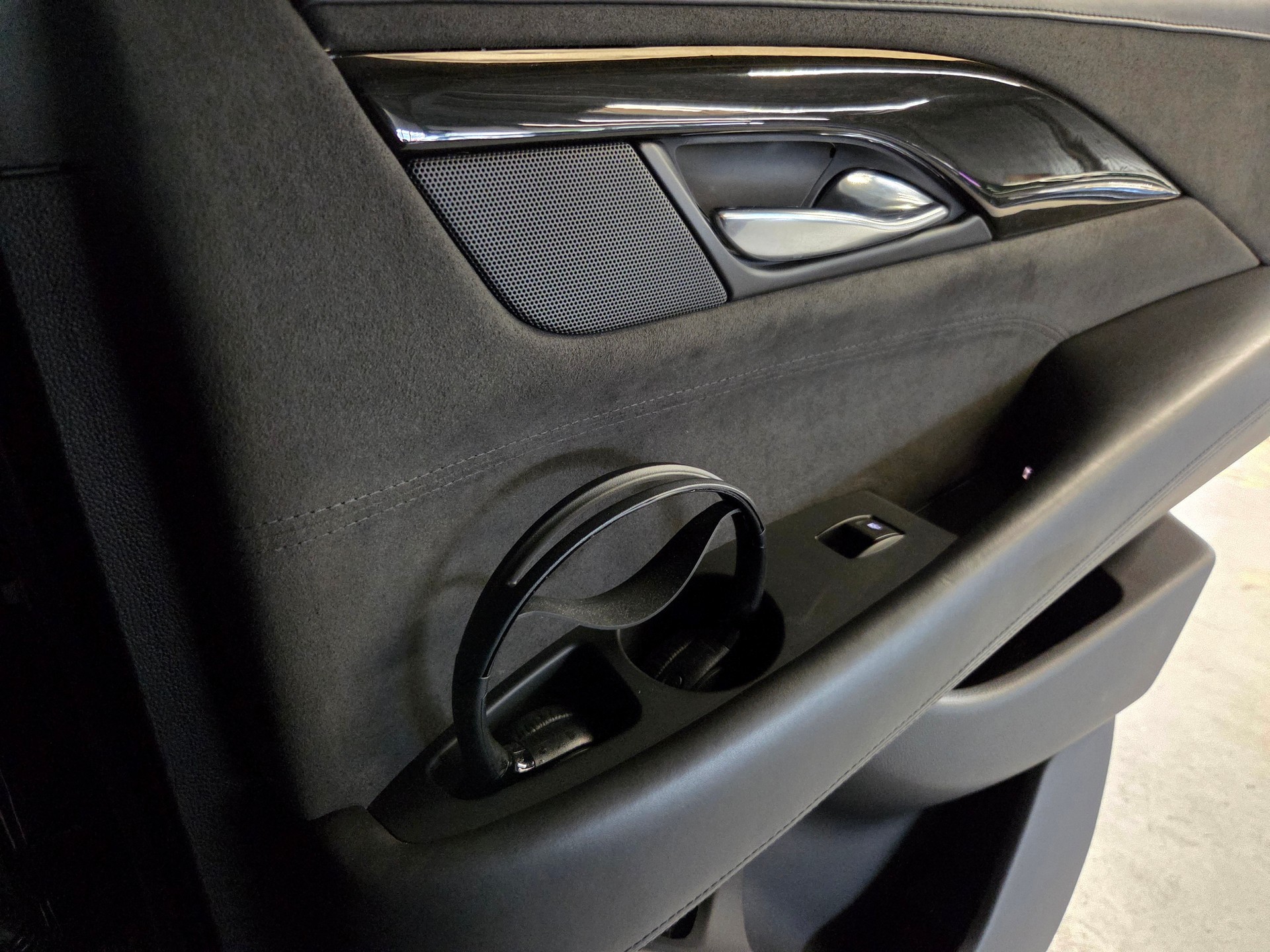 CADILLAC Escalade 6.2 V8 Platinum-image-8