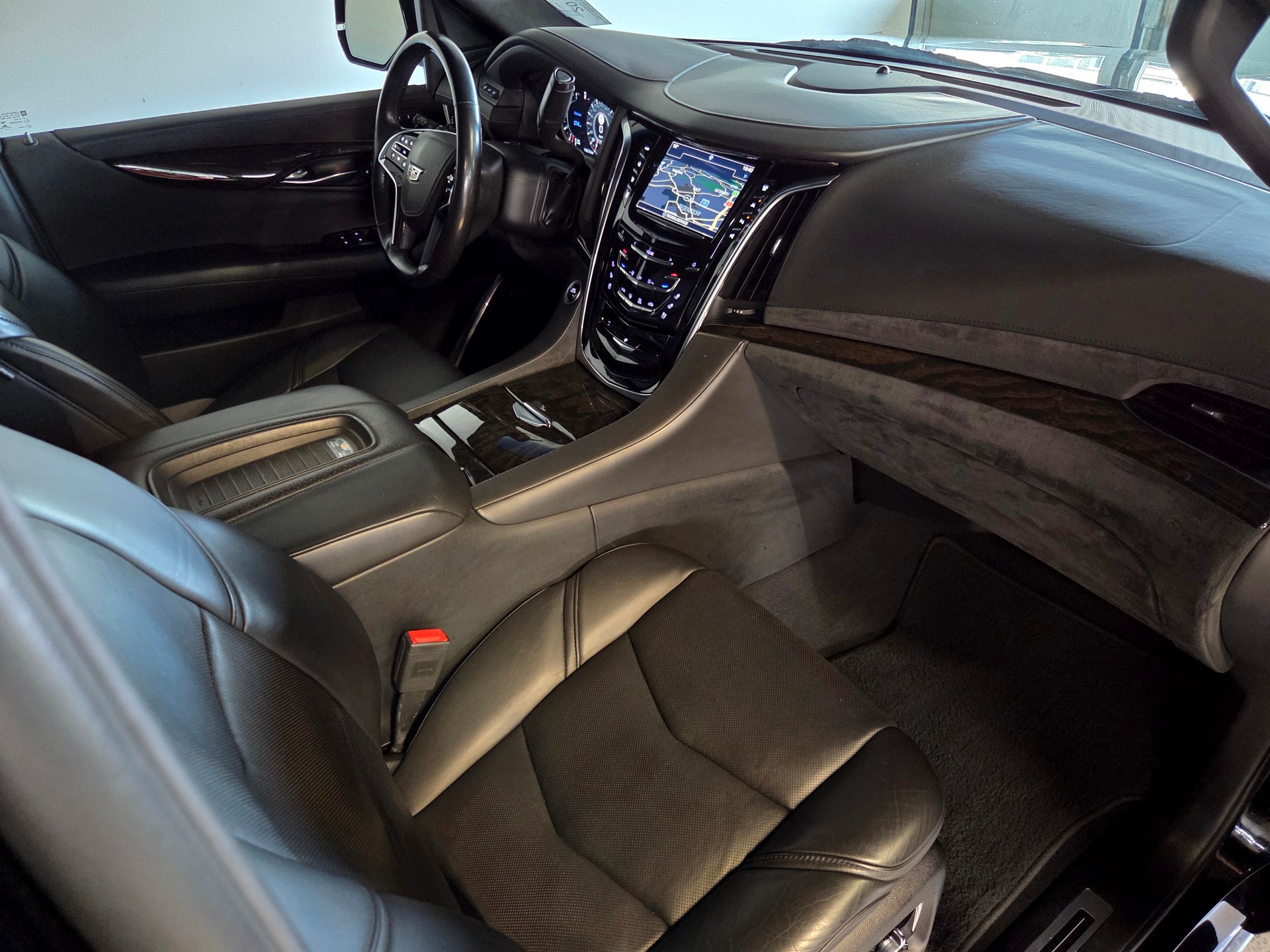 CADILLAC Escalade 6.2 V8 Platinum-image-23