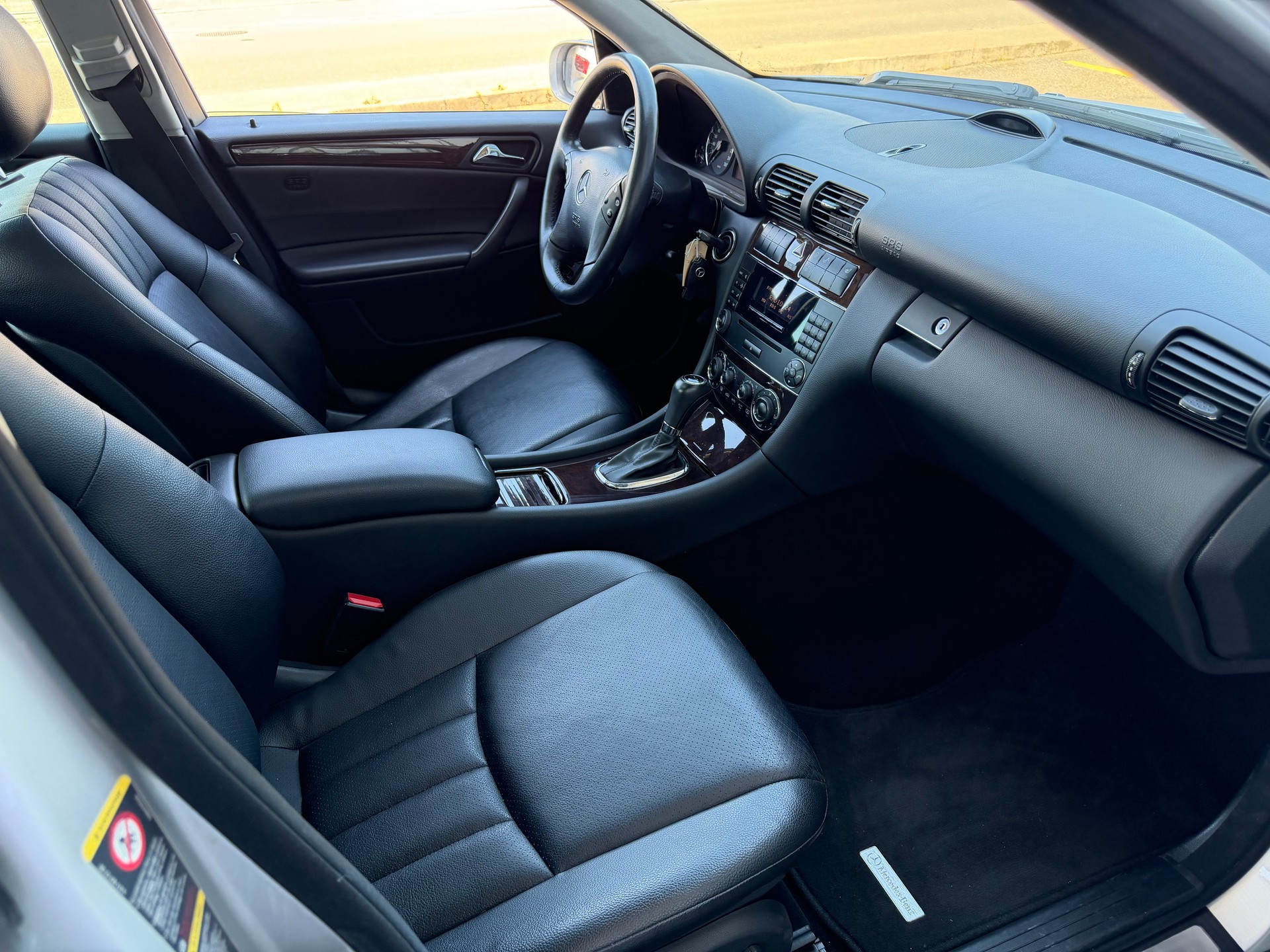 MERCEDES-BENZ C 240 Elégance 4Matic Automatic-image-5
