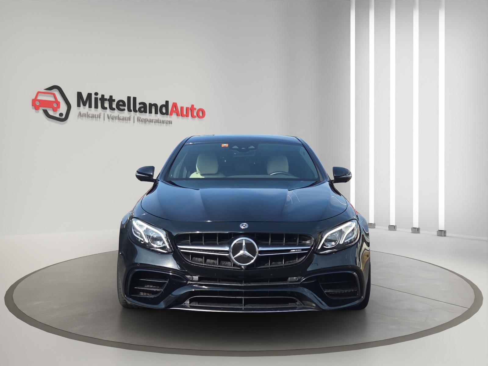MERCEDES-BENZ E 63 AMG S 4Matic Speedshift MCT-showroom-element-1