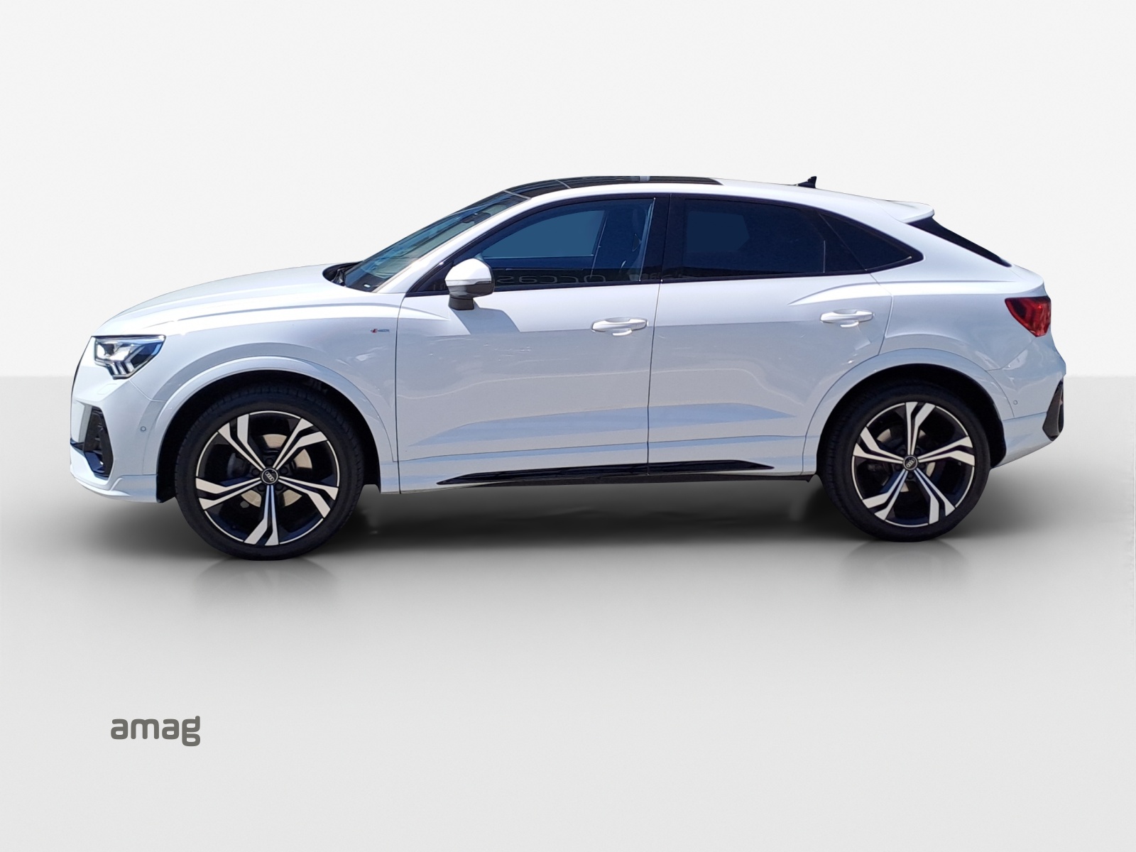 AUDI Q3 Sportback 35 TFSI S line Attraction S-tronic-showroom-element-1